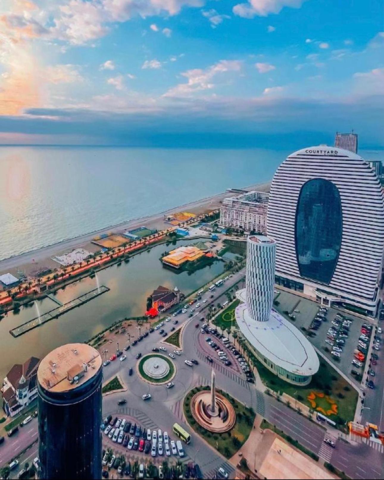 Orbi City Apartment With Sea View Batumi Exterior foto