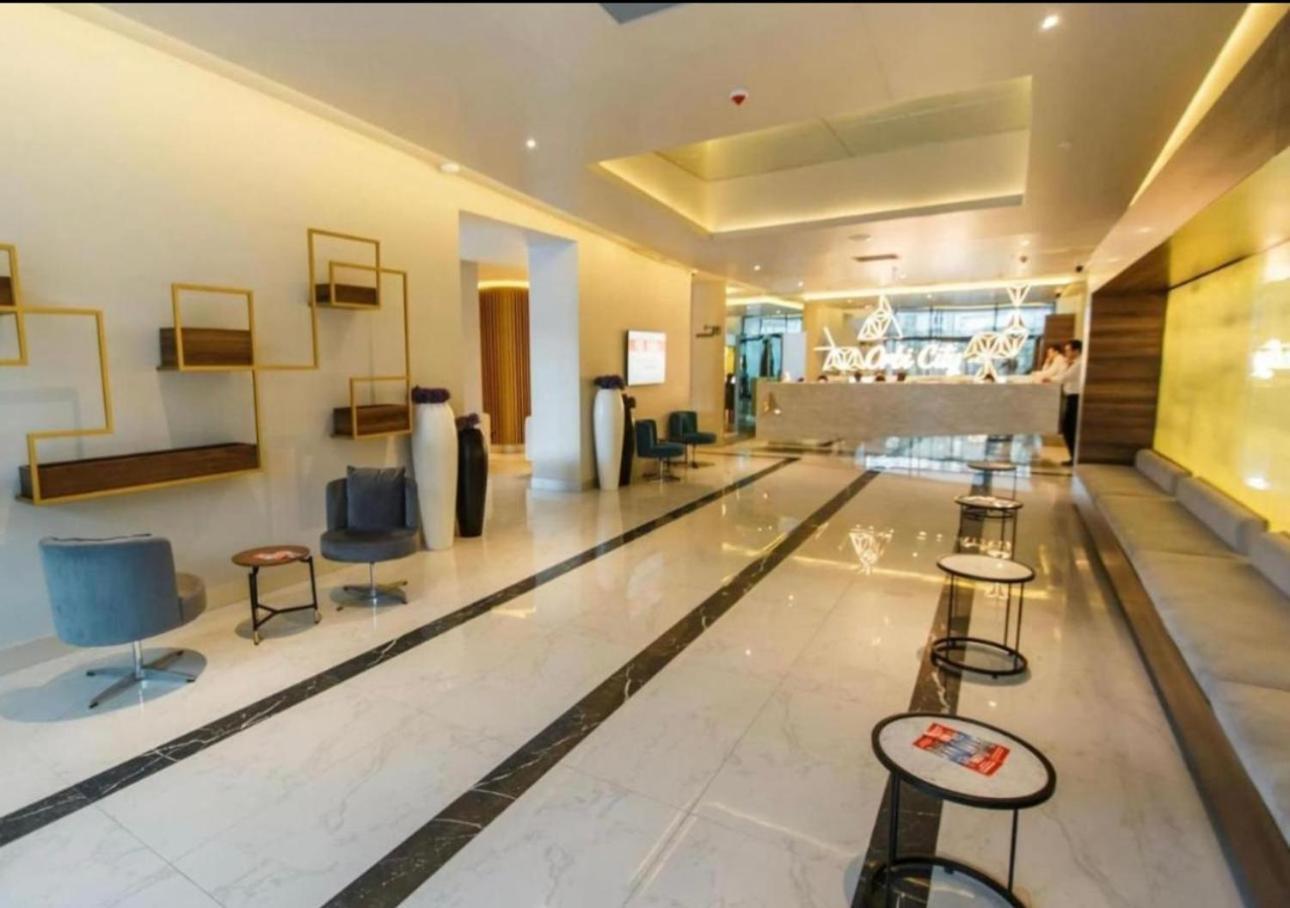 Orbi City Apartment With Sea View Batumi Exterior foto